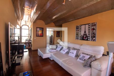 Apartamento à venda com 320m², 4 quartos e 4 vagas Apartamento à venda com 320m², 4 quartos e 4 vagasSala de TV