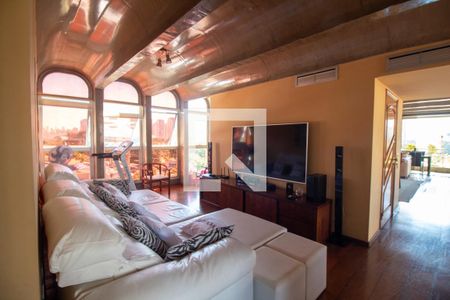 Apartamento à venda com 320m², 4 quartos e 4 vagas Apartamento à venda com 320m², 4 quartos e 4 vagasSala de TV