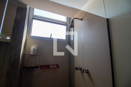 Apartamento à venda com 320m², 4 quartos e 4 vagas Apartamento à venda com 320m², 4 quartos e 4 vagasBanheiro da Suíte 4