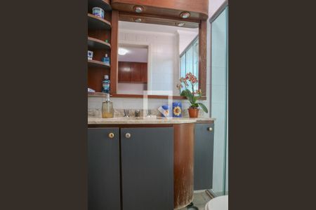 Apartamento à venda com 83m², 3 quartos e 2 vagas Apartamento à venda com 83m², 3 quartos e 2 vagasBanheiro da Suíte