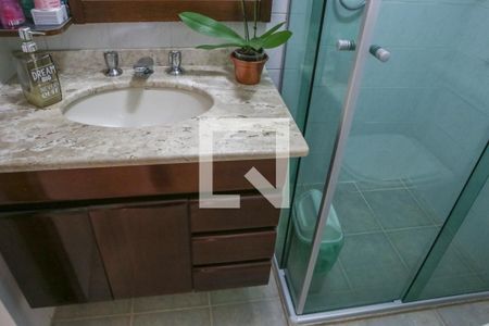 Apartamento à venda com 83m², 3 quartos e 2 vagas Apartamento à venda com 83m², 3 quartos e 2 vagasBanheiro Social