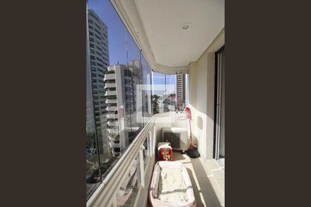 Apartamento à venda com 190m², 4 quartos e 3 vagasVaranda Sala TV