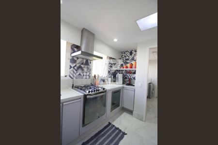 Apartamento à venda com 190m², 4 quartos e 3 vagasCozinha