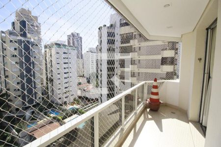 Apartamento à venda com 190m², 4 quartos e 3 vagas Varanda Suíte 2