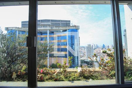 Apartamento para alugar com 148m², 4 quartos e 2 vagasVista