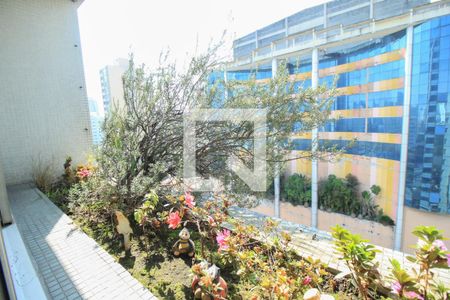 Apartamento para alugar com 148m², 4 quartos e 2 vagasVaranda