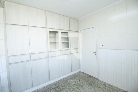 Apartamento para alugar com 148m², 4 quartos e 2 vagasCopa