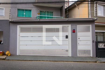 Casa à venda com 212m², 3 quartos e 7 vagasFachada