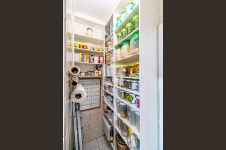 Casa à venda com 340m², 4 quartos e 4 vagasDespensa