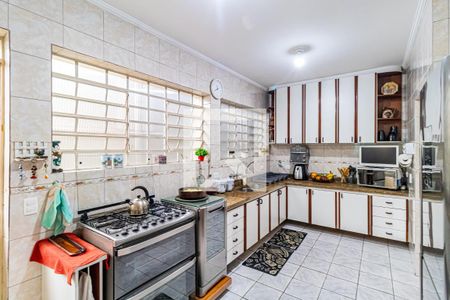Casa à venda com 340m², 4 quartos e 4 vagasCozinha
