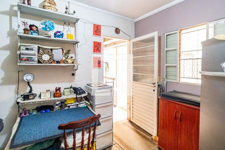 Casa à venda com 340m², 4 quartos e 4 vagasQuarto de serviço