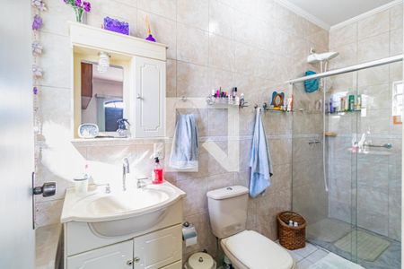 Casa à venda com 340m², 4 quartos e 4 vagasSuíte 02 = Banheiro