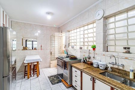 Casa à venda com 340m², 4 quartos e 4 vagasCozinha