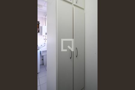 Apartamento à venda com 74m², 3 quartos e 1 vagaÁrea de Serviço