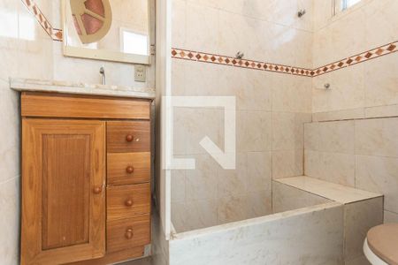 Casa para alugar com 170m², 3 quartos e 2 vagasBanheiro Suíte 1