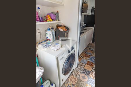 Apartamento à venda com 82m², 3 quartos e 1 vagaÁrea de serviço