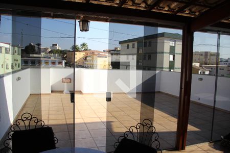 Apartamento à venda com 142m², 3 quartos e 1 vagaÁrea de Serviço