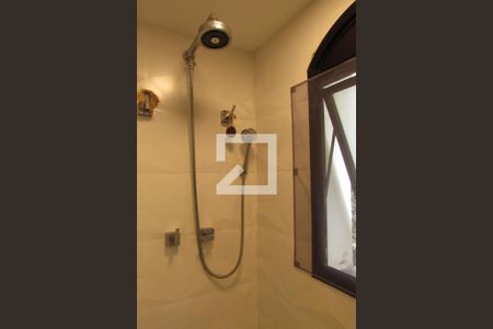 Apartamento à venda com 180m², 3 quartos e 3 vagasSuíte 1 - banheiro