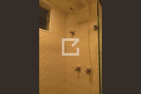 Apartamento à venda com 180m², 3 quartos e 3 vagasBanheiro social