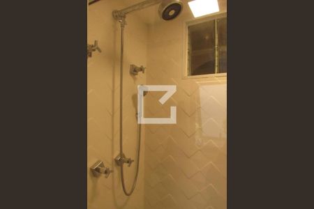 Apartamento à venda com 180m², 3 quartos e 3 vagasSuíte 2 - banheiro