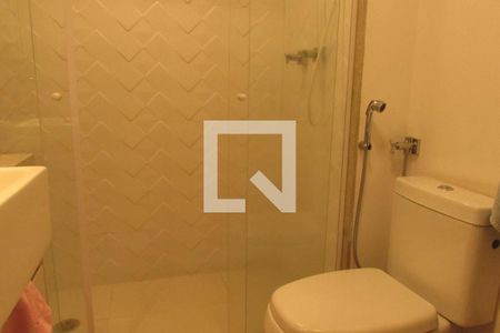 Apartamento à venda com 180m², 3 quartos e 3 vagasBanheiro social