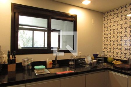 Apartamento à venda com 180m², 3 quartos e 3 vagasCozinha