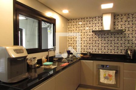 Apartamento à venda com 180m², 3 quartos e 3 vagasCozinha