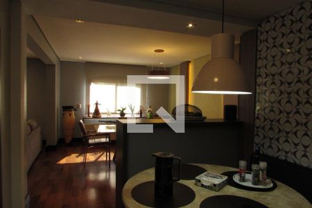 Apartamento à venda com 180m², 3 quartos e 3 vagasCopa