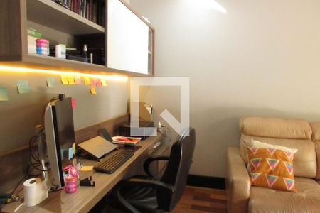 Apartamento à venda com 180m², 3 quartos e 3 vagasOffice e Home Theater