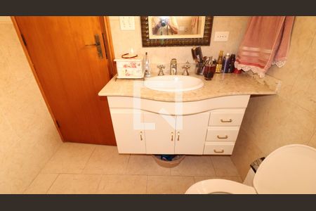 Casa à venda com 200m², 4 quartos e 4 vagasBanheiro da Suíte