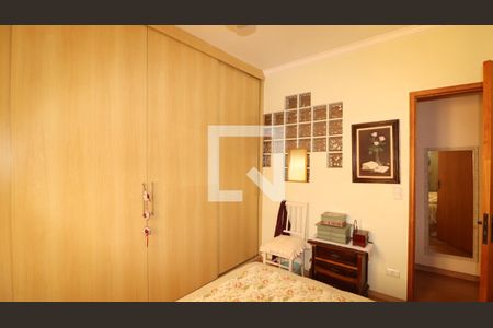 Casa à venda com 200m², 4 quartos e 4 vagasQuarto 1 suite