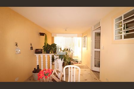 Casa à venda com 200m², 4 quartos e 4 vagasVaranda