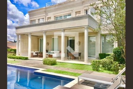 Casa à venda com 948m², 4 quartos e 6 vagas