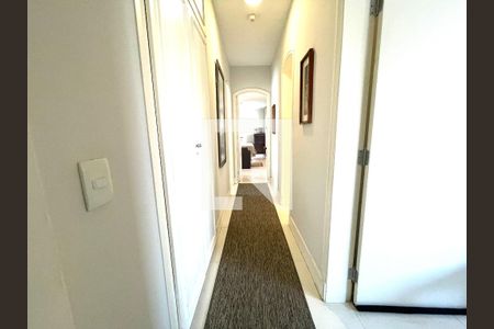 Corredor de apartamento à venda com 3 quartos, 156m² em Perdizes, São Paulo