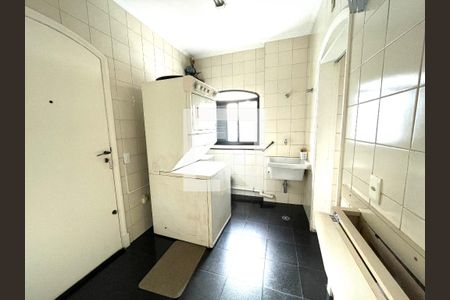 Apartamento à venda com 156m², 3 quartos e 2 vagasÁrea de Serviço