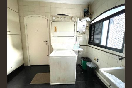 Apartamento à venda com 156m², 3 quartos e 2 vagasÁrea de Serviço