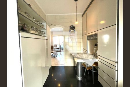 Apartamento à venda com 156m², 3 quartos e 2 vagasCozinha