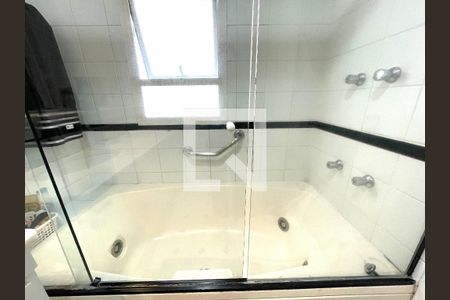 Apartamento à venda com 156m², 3 quartos e 2 vagasBanheiro da Suíte