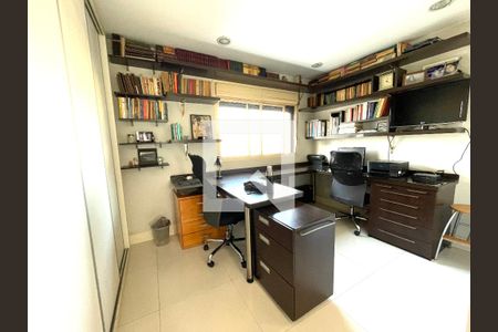 Apartamento à venda com 156m², 3 quartos e 2 vagasSuíte