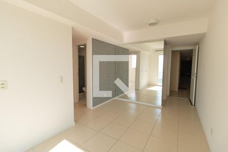 Sala de apartamento para alugar com 2 quartos, 55m² em São Cristóvão, Rio de Janeiro