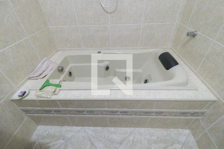 Casa à venda com 175m², 3 quartos e 3 vagasSuíte