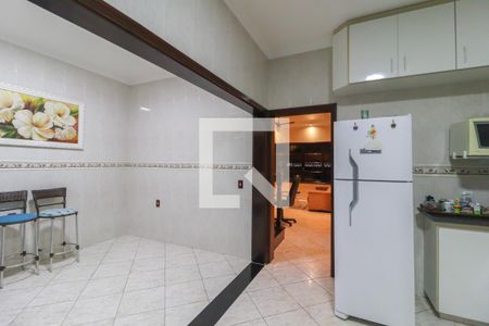 Casa à venda com 175m², 3 quartos e 3 vagasCozinha e Área de Serviço