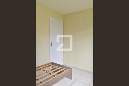 Quarto 2 de apartamento para alugar com 2 quartos, 45m² em Santa Cândida, Curitiba