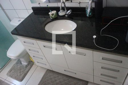 Casa à venda com 175m², 3 quartos e 2 vagasBanheiro 3