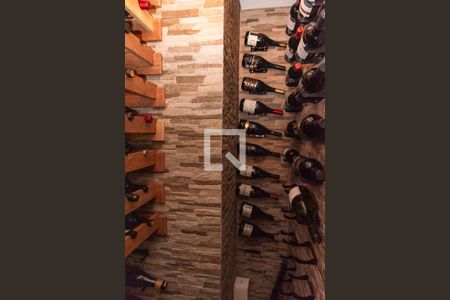 Apartamento à venda com 170m², 3 quartos e 2 vagasAdega