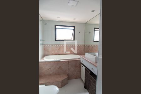 Apartamento à venda com 170m², 3 quartos e 2 vagasBanheiro