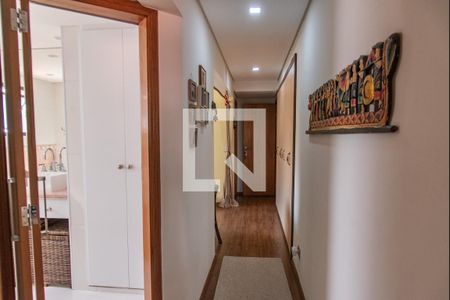 Apartamento à venda com 170m², 3 quartos e 2 vagasCorredor