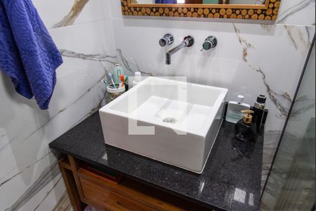 Apartamento à venda com 170m², 3 quartos e 2 vagasBanheiro da suíte 1