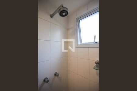 Apartamento para alugar com 69m², 3 quartos e 2 vagas Apartamento para alugar com 69m², 3 quartos e 2 vagasChuveiro do Banheiro da Suíte