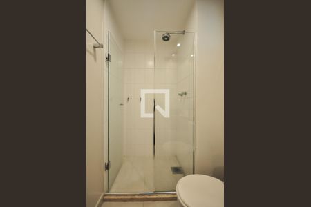 Apartamento para alugar com 69m², 3 quartos e 2 vagas Apartamento para alugar com 69m², 3 quartos e 2 vagasBanheiro